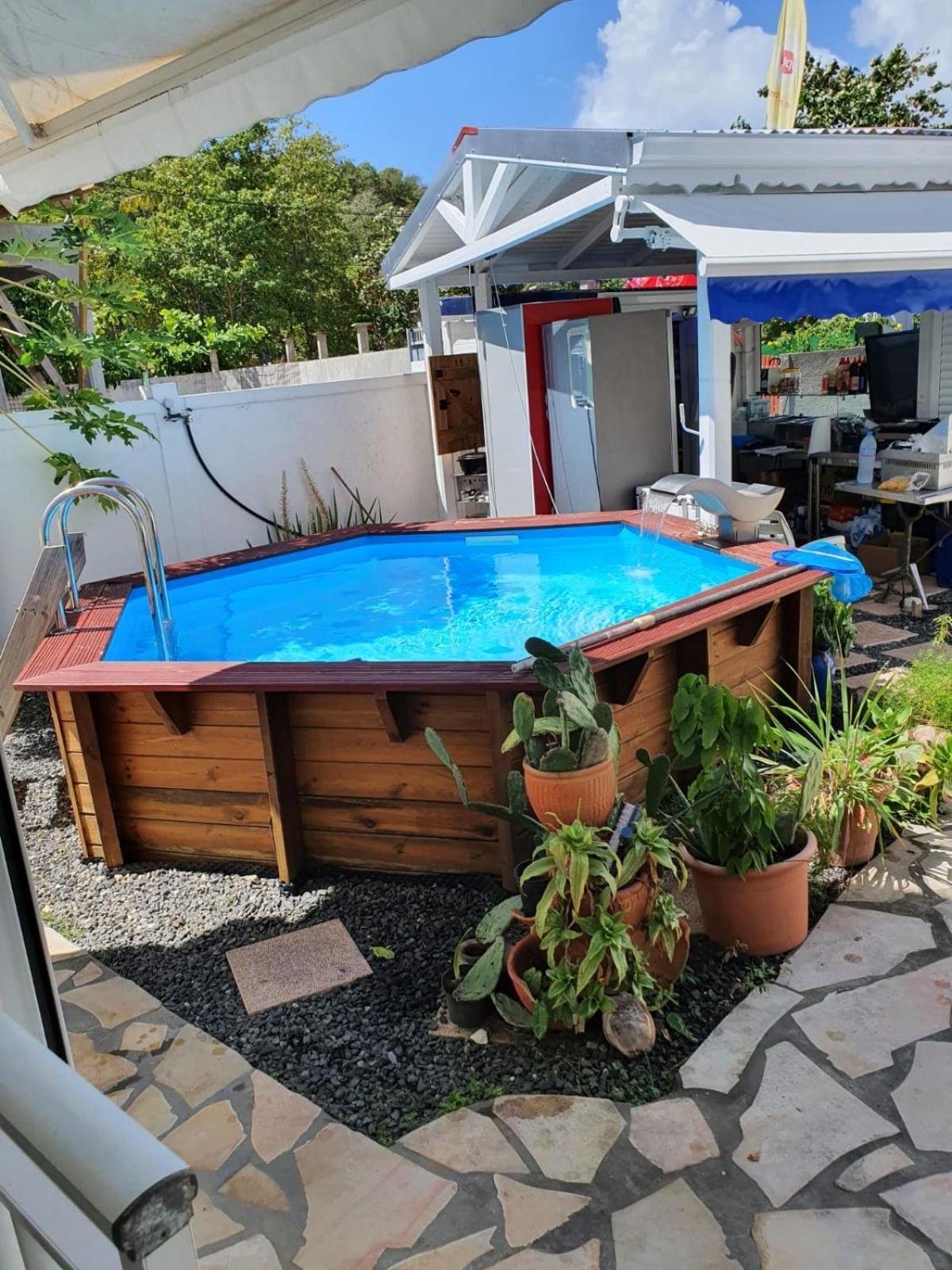 Le Sable Bleu - Evasion Tropicale A Sainte-Anne - Plage 5Min - Piscine - Parking - Logement Climatise - Vue Sur Les Palmiers - Parfait Pour Sejours En Famille Ou Entre Amis 外观 照片