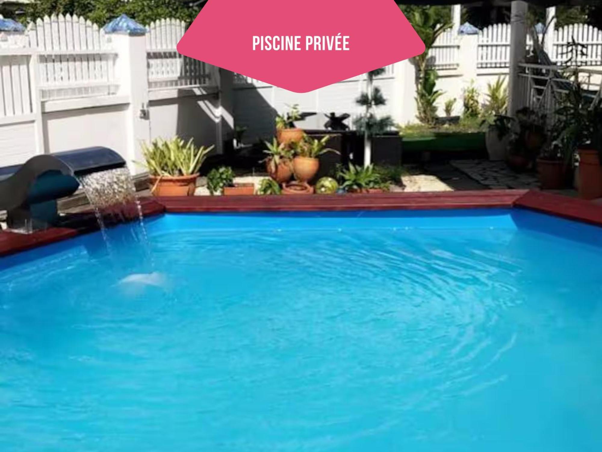 Le Sable Bleu - Evasion Tropicale A Sainte-Anne - Plage 5Min - Piscine - Parking - Logement Climatise - Vue Sur Les Palmiers - Parfait Pour Sejours En Famille Ou Entre Amis 外观 照片
